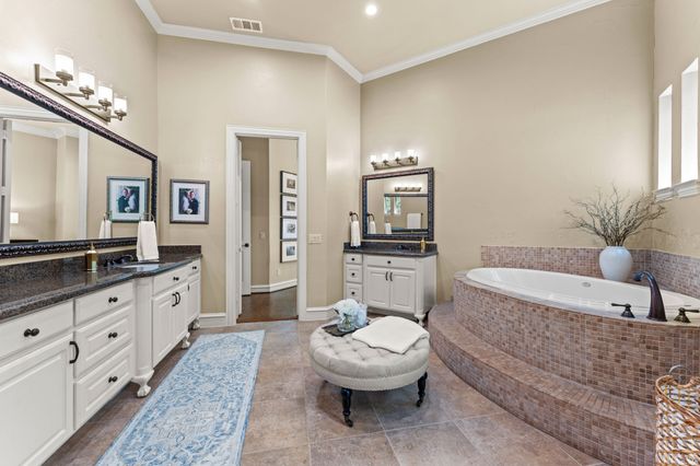 406 Wyndemere Boulevard, Heath, TX 75032