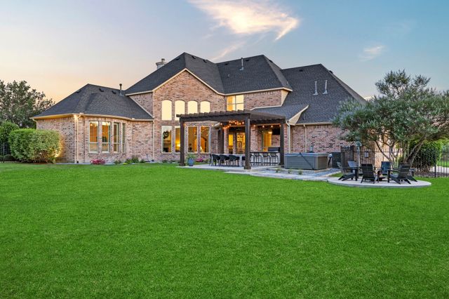 406 Wyndemere Boulevard, Heath, TX 75032