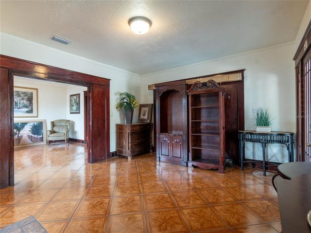 5409 N FLORIDA AVENUE, Tampa, FL 33604