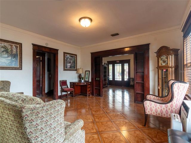 5409 N FLORIDA AVENUE, Tampa, FL 33604