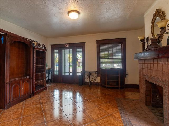 5409 N FLORIDA AVENUE, Tampa, FL 33604