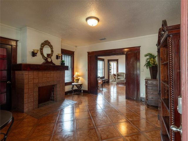 5409 N FLORIDA AVENUE, Tampa, FL 33604