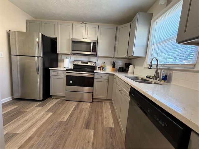 956 Six Oaks Circle B, Norcross, GA 30093