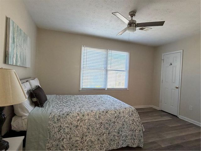 956 Six Oaks Circle B, Norcross, GA 30093