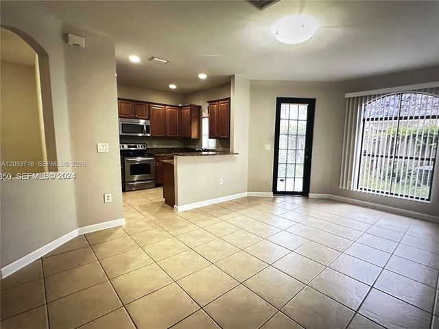 10328 NW 31st Terrace, Doral, FL 33172