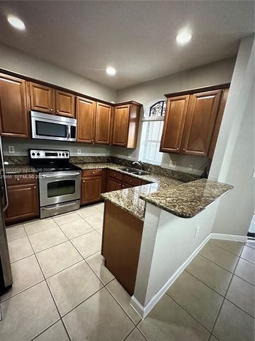 10328 NW 31st Terrace, Doral, FL 33172