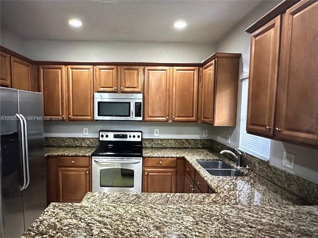 10328 NW 31st Terrace, Doral, FL 33172