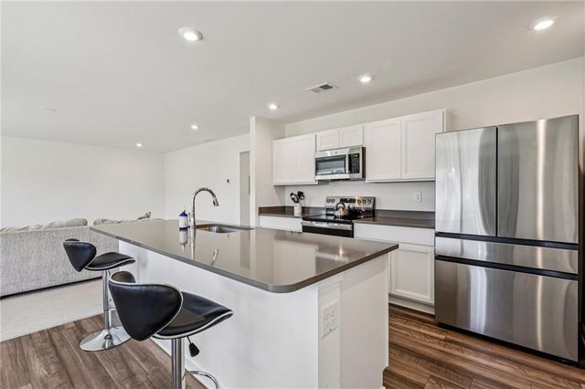 1010 Blossom Lane, Euharlee, GA 30145