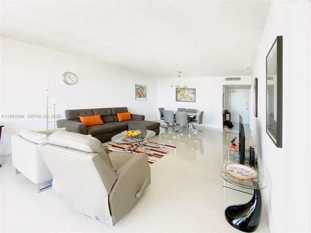 5601 Collins Ave 1423, Miami Beach, FL 33140