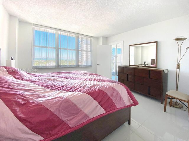 5601 Collins Ave 1423, Miami Beach, FL 33140
