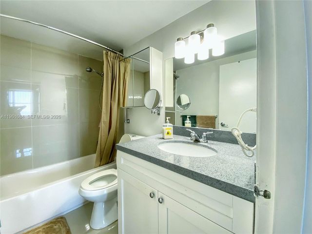 5601 Collins Ave 1423, Miami Beach, FL 33140