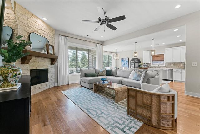 2647 S Cobalt Avenue, Fayetteville, AR 72701