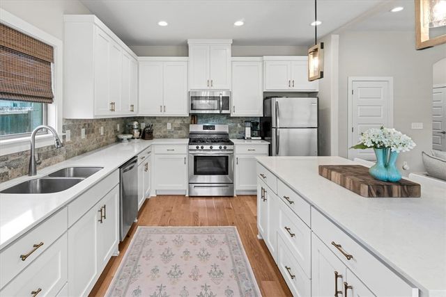 2647 S Cobalt Avenue, Fayetteville, AR 72701