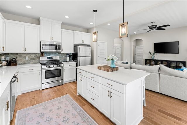 2647 S Cobalt Avenue, Fayetteville, AR 72701