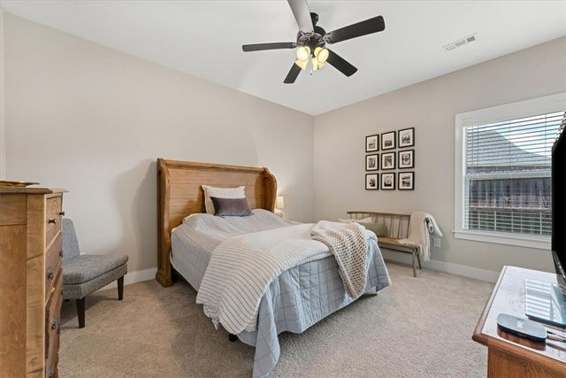 2647 S Cobalt Avenue, Fayetteville, AR 72701