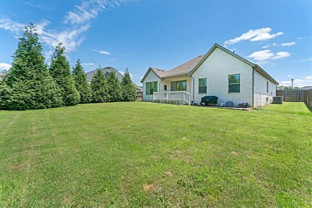 2647 S Cobalt Avenue, Fayetteville, AR 72701