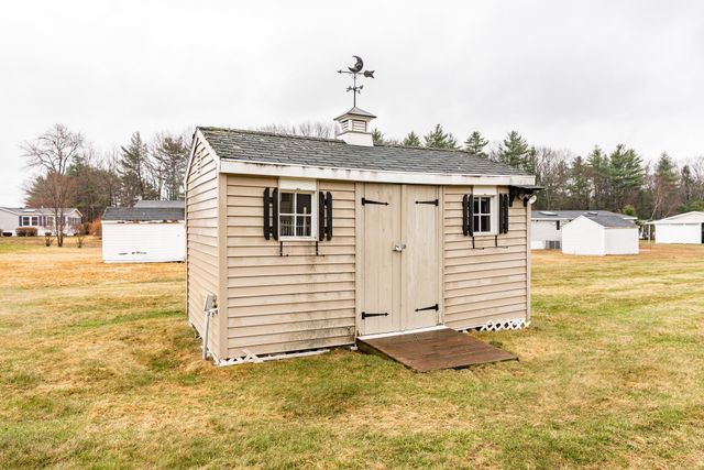 17 Constitution Way, Dover, NH 03820