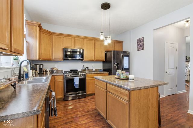 1523 Tuscany Drive, Greenwood, IN 46143