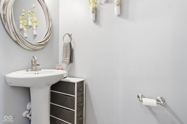 1523 Tuscany Drive, Greenwood, IN 46143