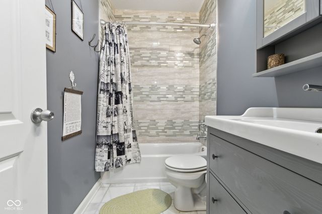 1523 Tuscany Drive, Greenwood, IN 46143