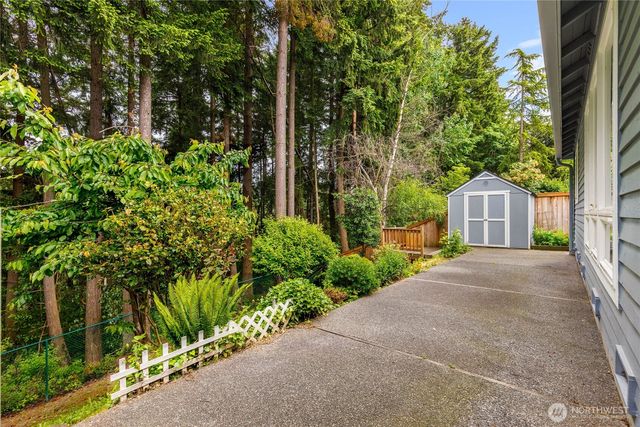 34504 8th Avenue SW, Federal Way, WA 98023