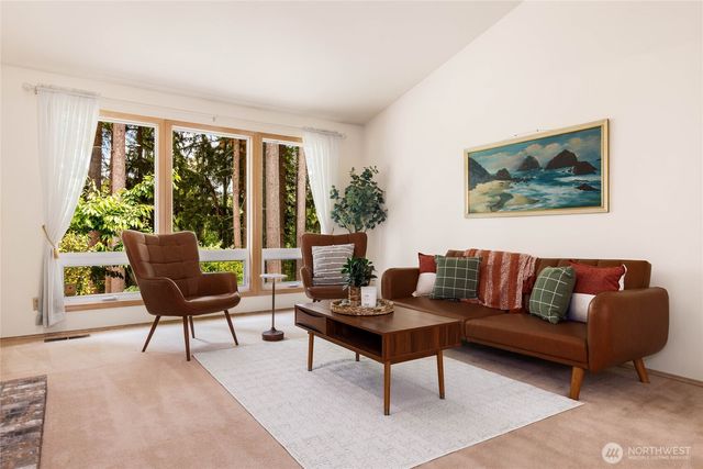 34504 8th Avenue SW, Federal Way, WA 98023