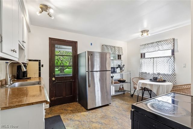 469 Richmond Road, Richmond Heights, OH 44143