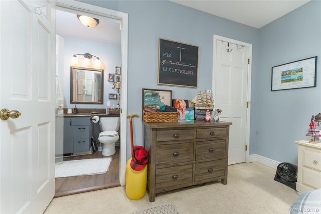 1543 Bosak Drive, Brighton, MI 48114