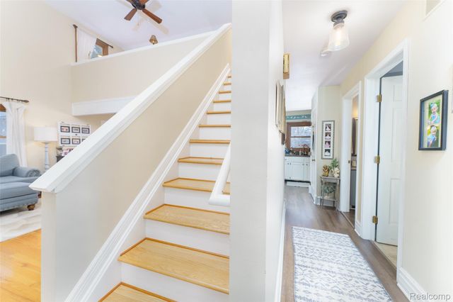 1543 Bosak Drive, Brighton, MI 48114