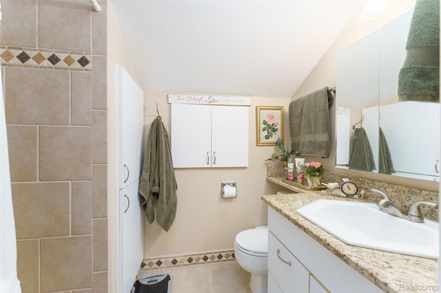 1543 Bosak Drive, Brighton, MI 48114