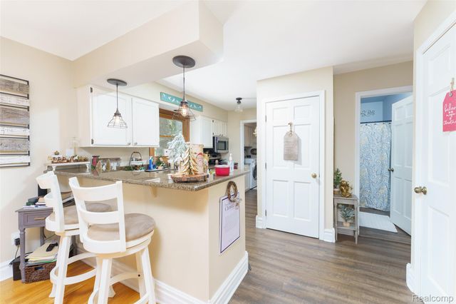 1543 Bosak Drive, Brighton, MI 48114