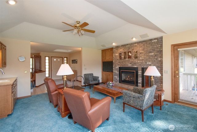 6200 Woodcock Road, Sequim, WA 98382