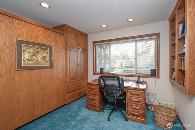 6200 Woodcock Road, Sequim, WA 98382