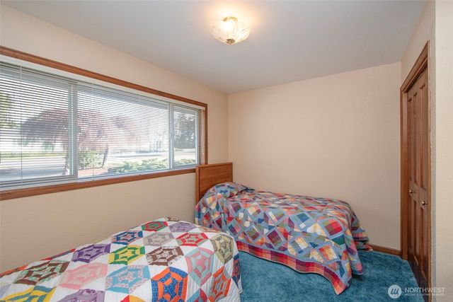 6200 Woodcock Road, Sequim, WA 98382