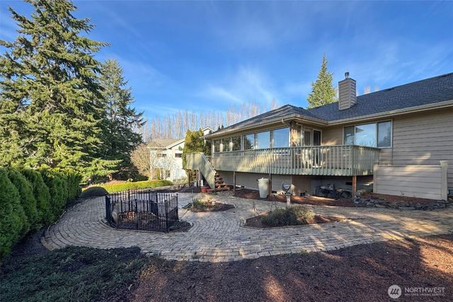 6200 Woodcock Road, Sequim, WA 98382