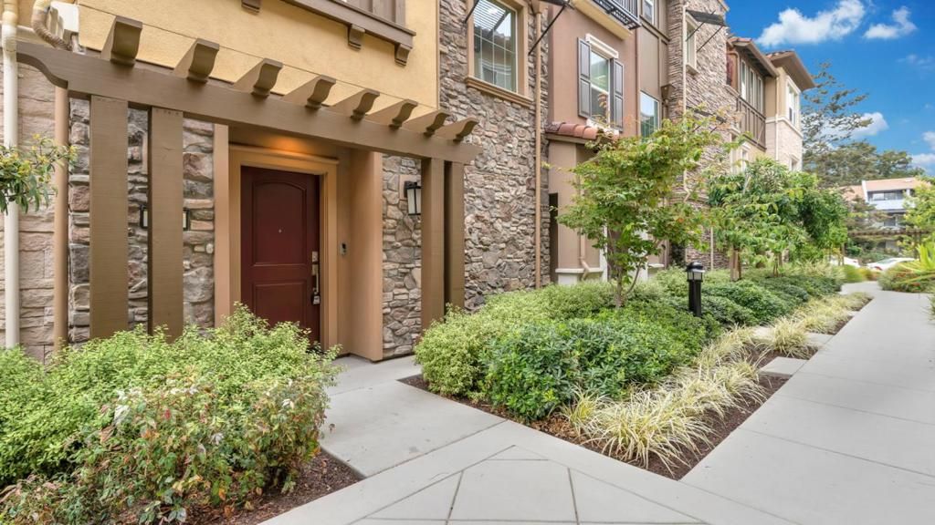 647 Alamo Court, Mountain View, CA 94043