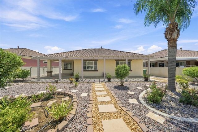 1729 La Cantera, Beaumont, CA 92223