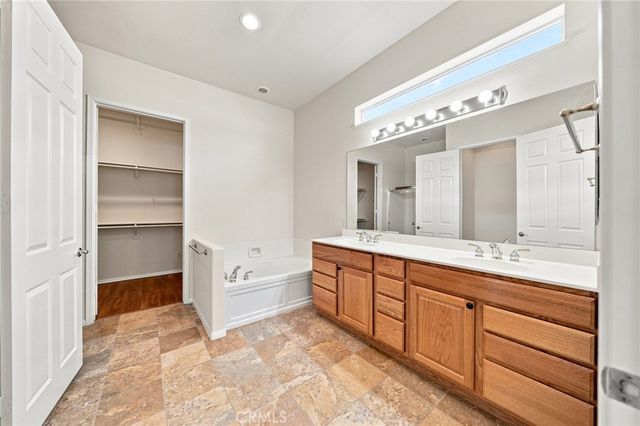 1729 La Cantera, Beaumont, CA 92223