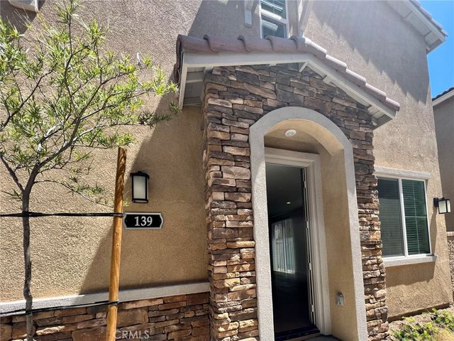 139 Grove Court, Perris, CA 92571