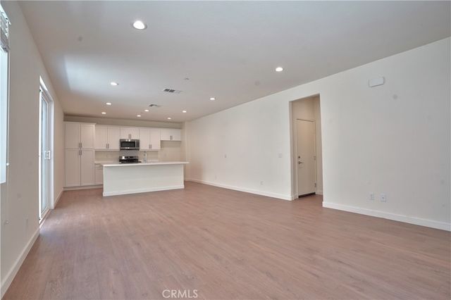 139 Grove Court, Perris, CA 92571