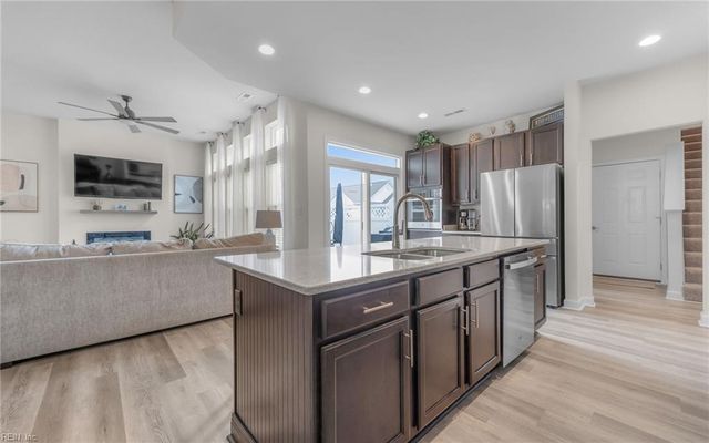 1301 Acadian Dr Unit D, Suffolk, VA 23434