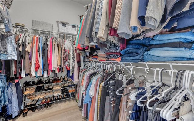 1301 Acadian Dr Unit D, Suffolk, VA 23434