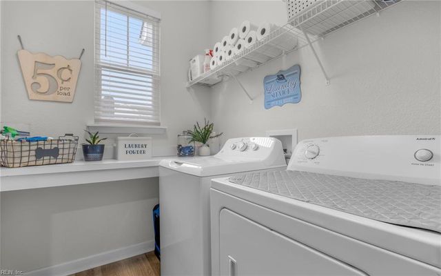 1301 Acadian Dr Unit D, Suffolk, VA 23434