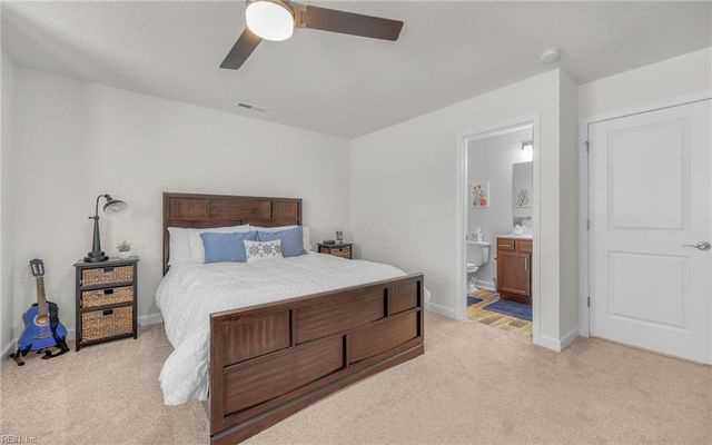 1301 Acadian Dr Unit D, Suffolk, VA 23434