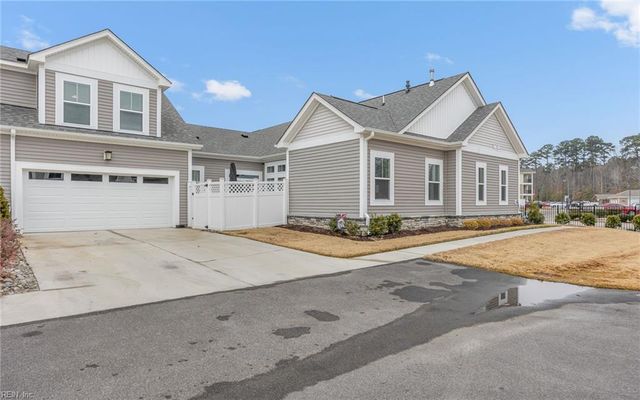 1301 Acadian Dr Unit D, Suffolk, VA 23434