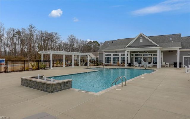 1301 Acadian Dr Unit D, Suffolk, VA 23434