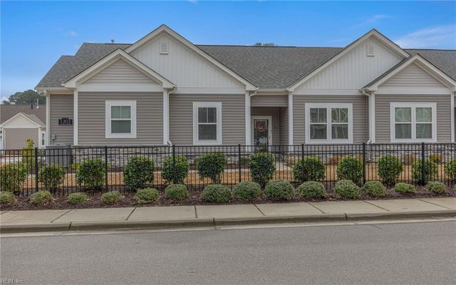 1301 Acadian Dr Unit D, Suffolk, VA 23434