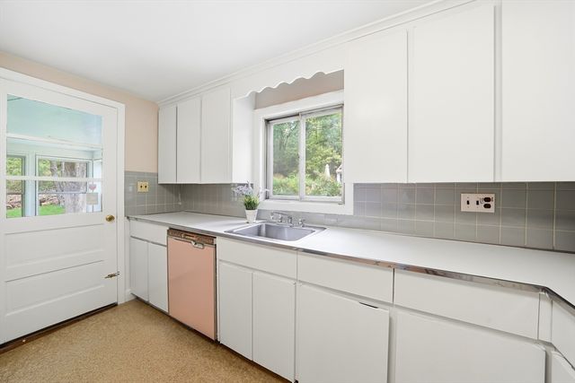 312 Washington St, Arlington, MA 02474