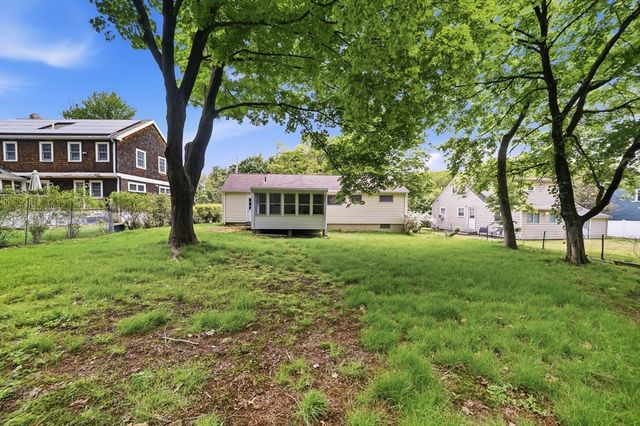 312 Washington St, Arlington, MA 02474