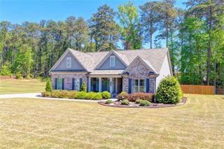5198 Ashley Drive SW, Lilburn, GA 30047
